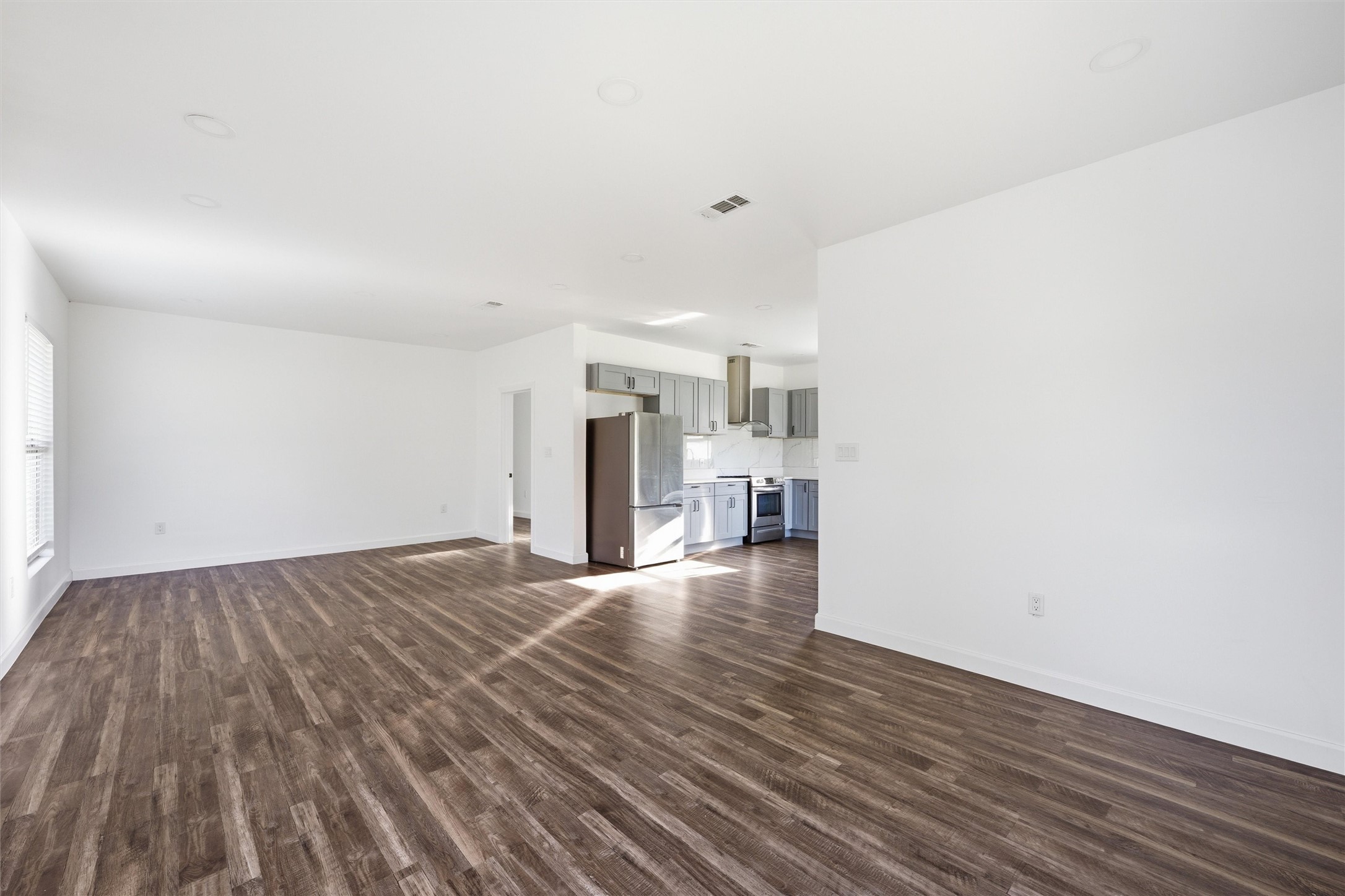 300 S 2nd Street Tehuacana TX 76686