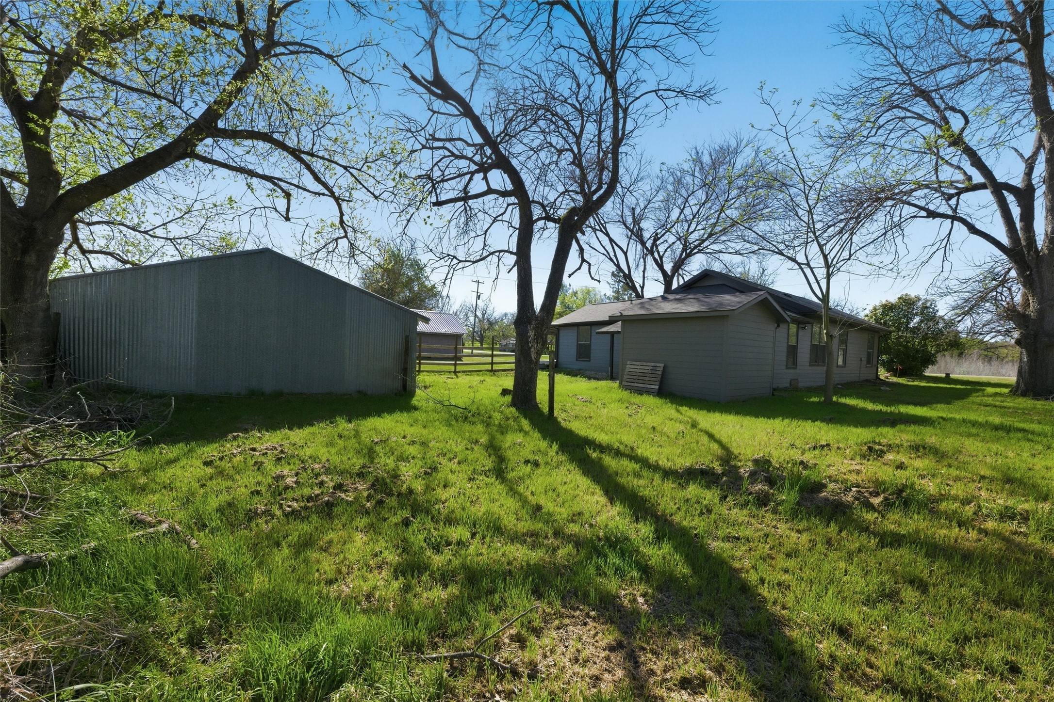 300 S 2nd Street Tehuacana TX 76686