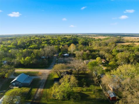 300 S 2nd Street Tehuacana TX 76686