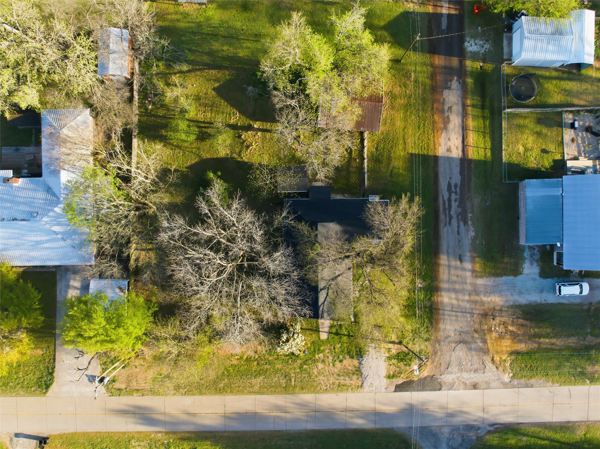 300 S 2nd Street Tehuacana TX 76686