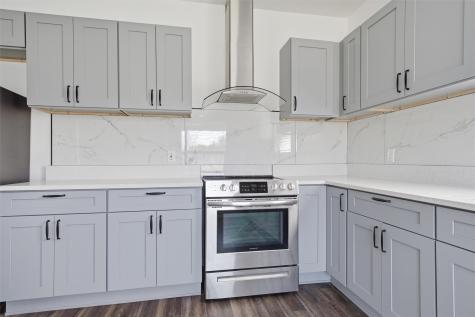 300 S 2nd Street Tehuacana TX 76686