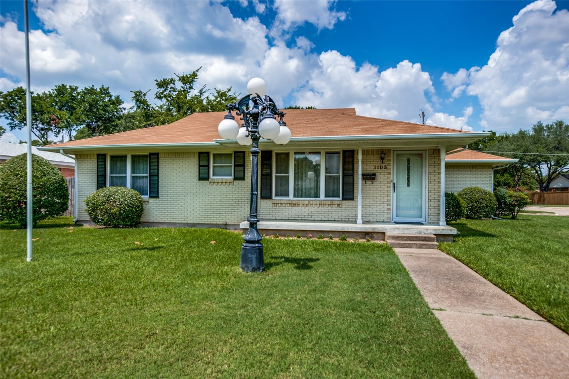1103 S Bryan Street Mesquite TX 75149