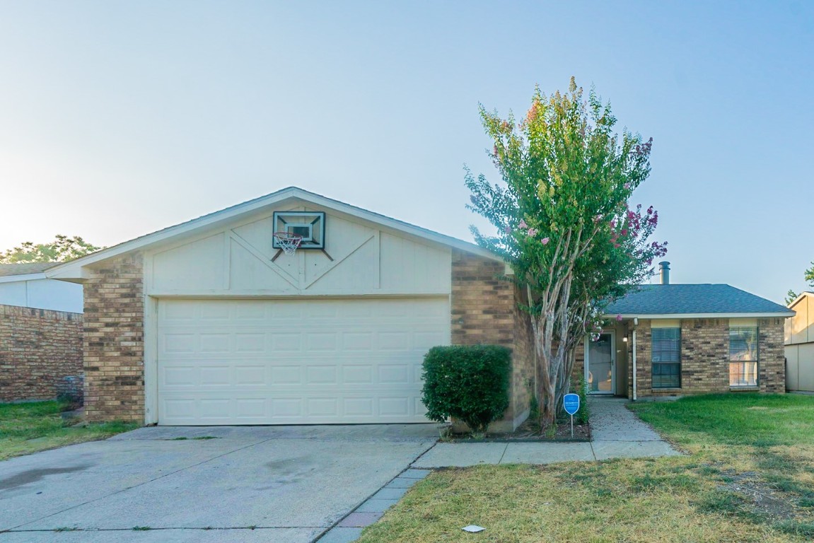 4121 Shagbark Street Fort Worth TX 76137