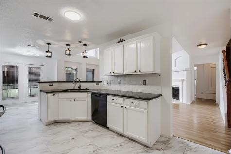 1614 Powder Horn Lane Arlington TX 76018