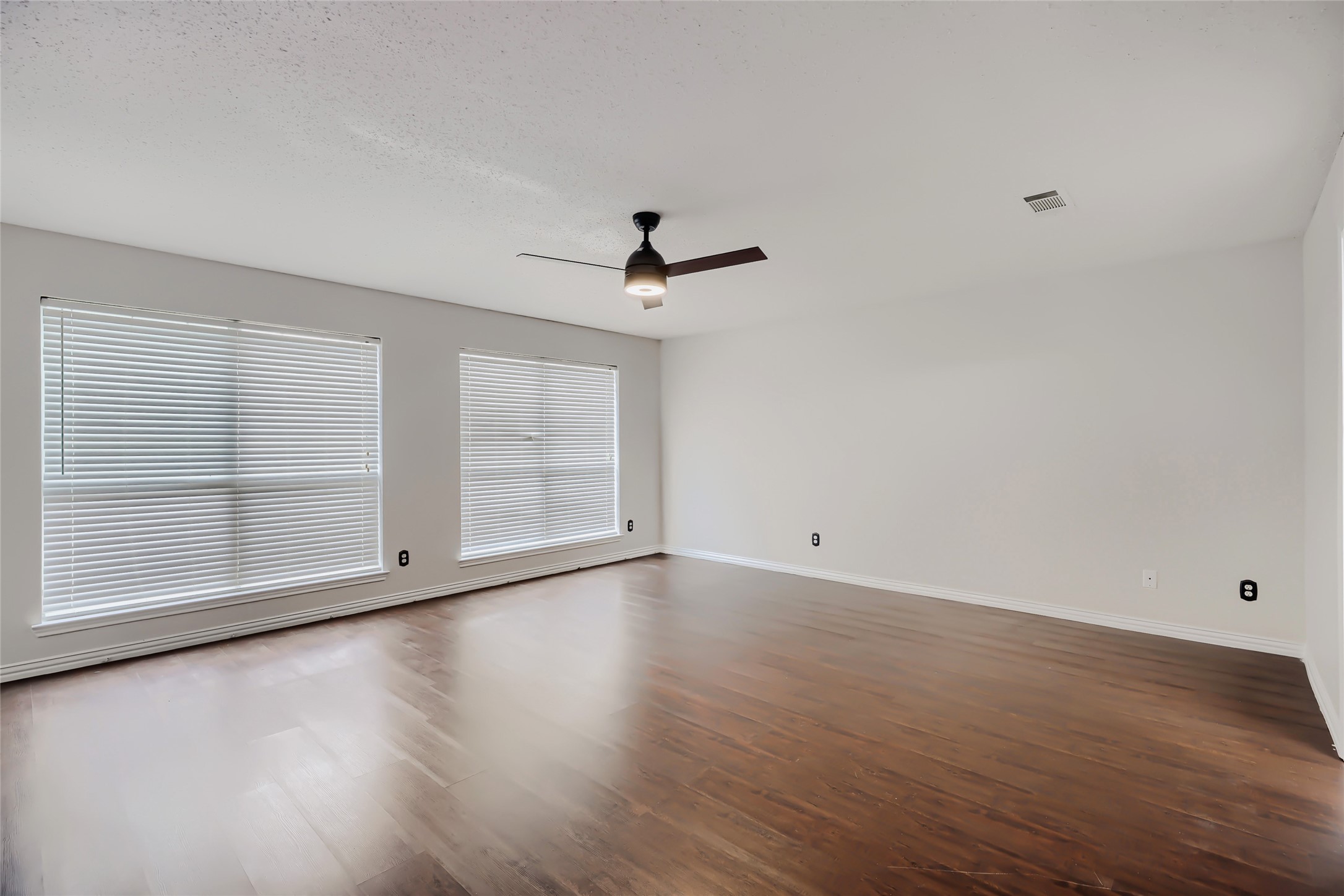 1614 Powder Horn Lane Arlington TX 76018