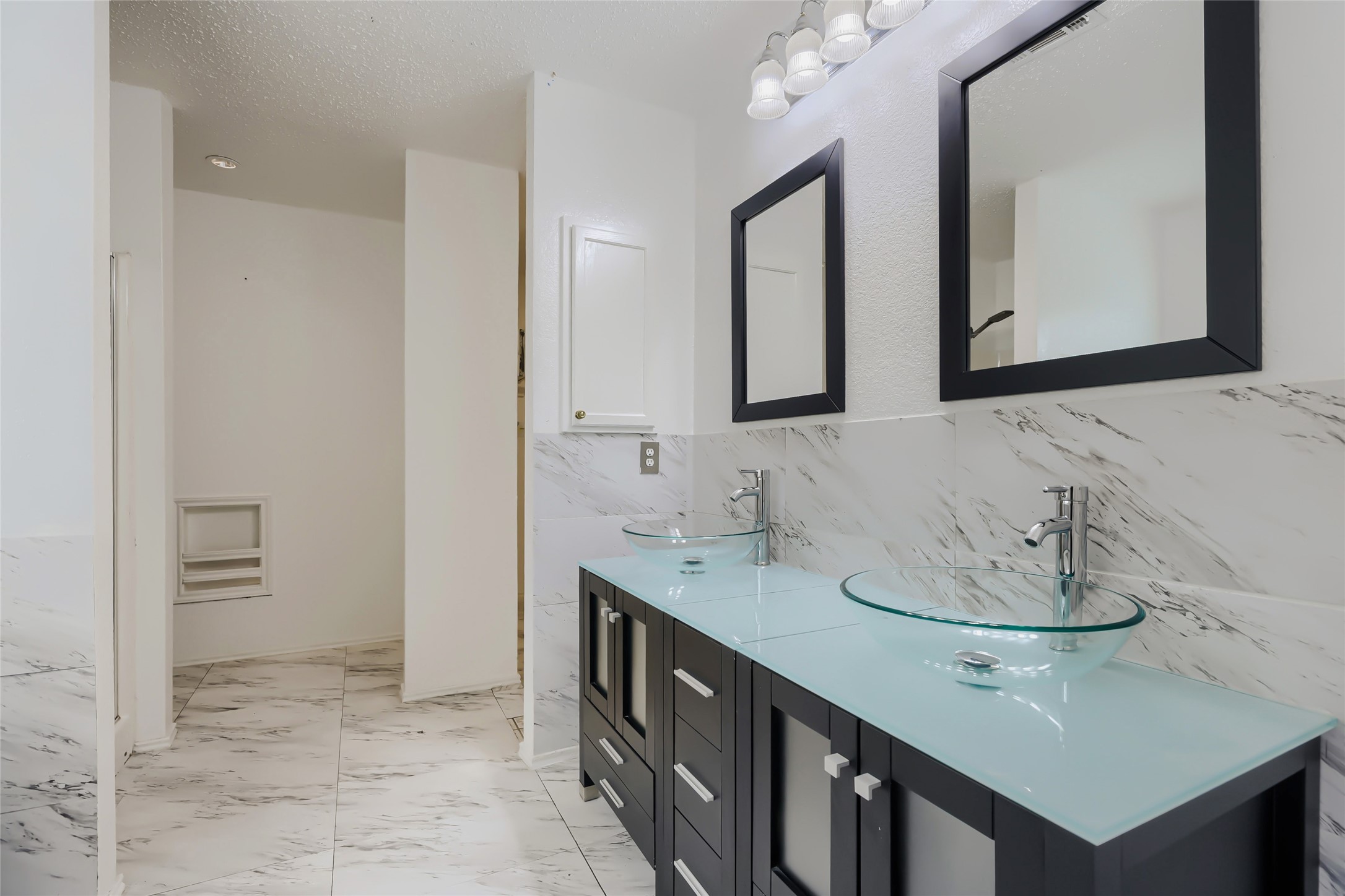 1614 Powder Horn Lane Arlington TX 76018