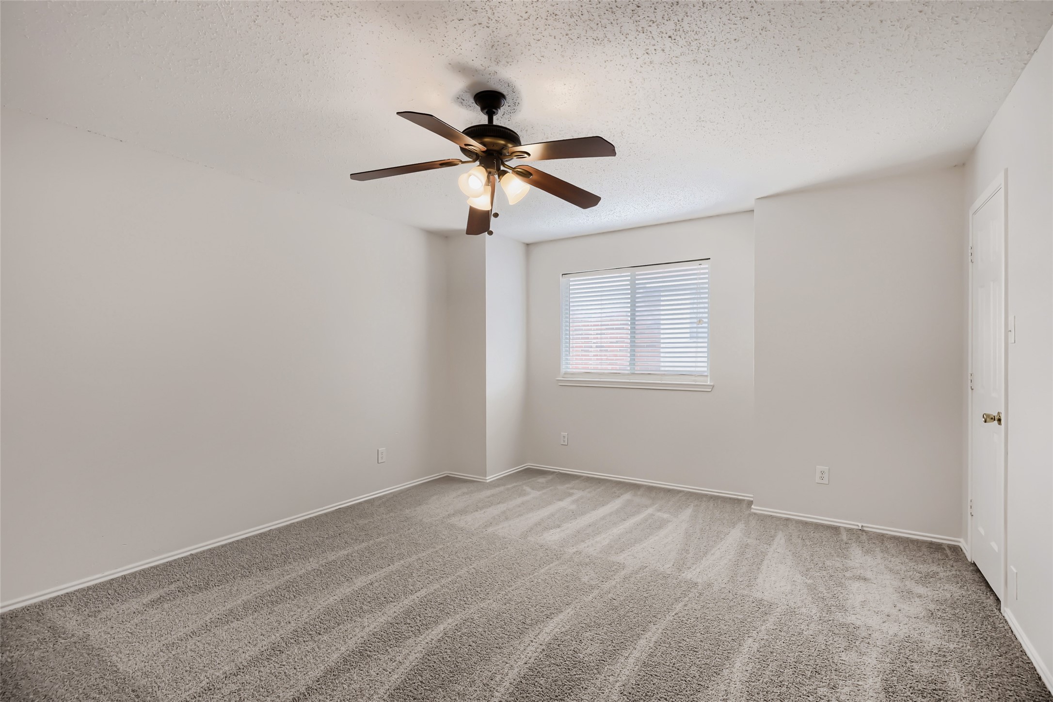 1614 Powder Horn Lane Arlington TX 76018