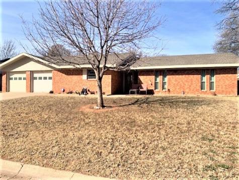 1413 Sunnyvale Street Sweetwater TX 79556