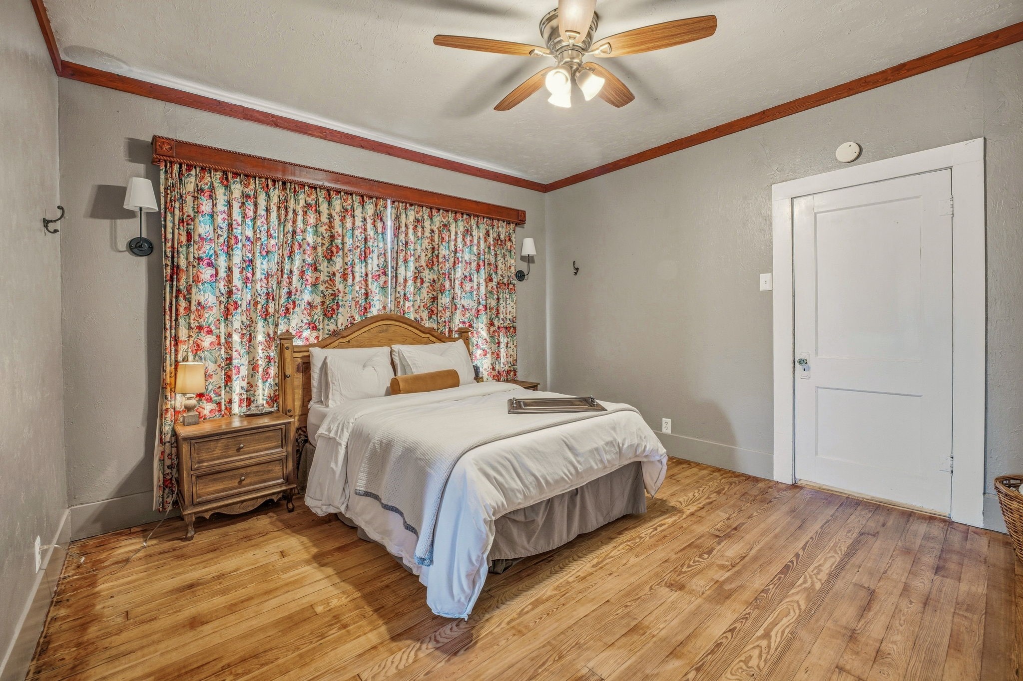 724 S Texas Street De Leon TX 76444