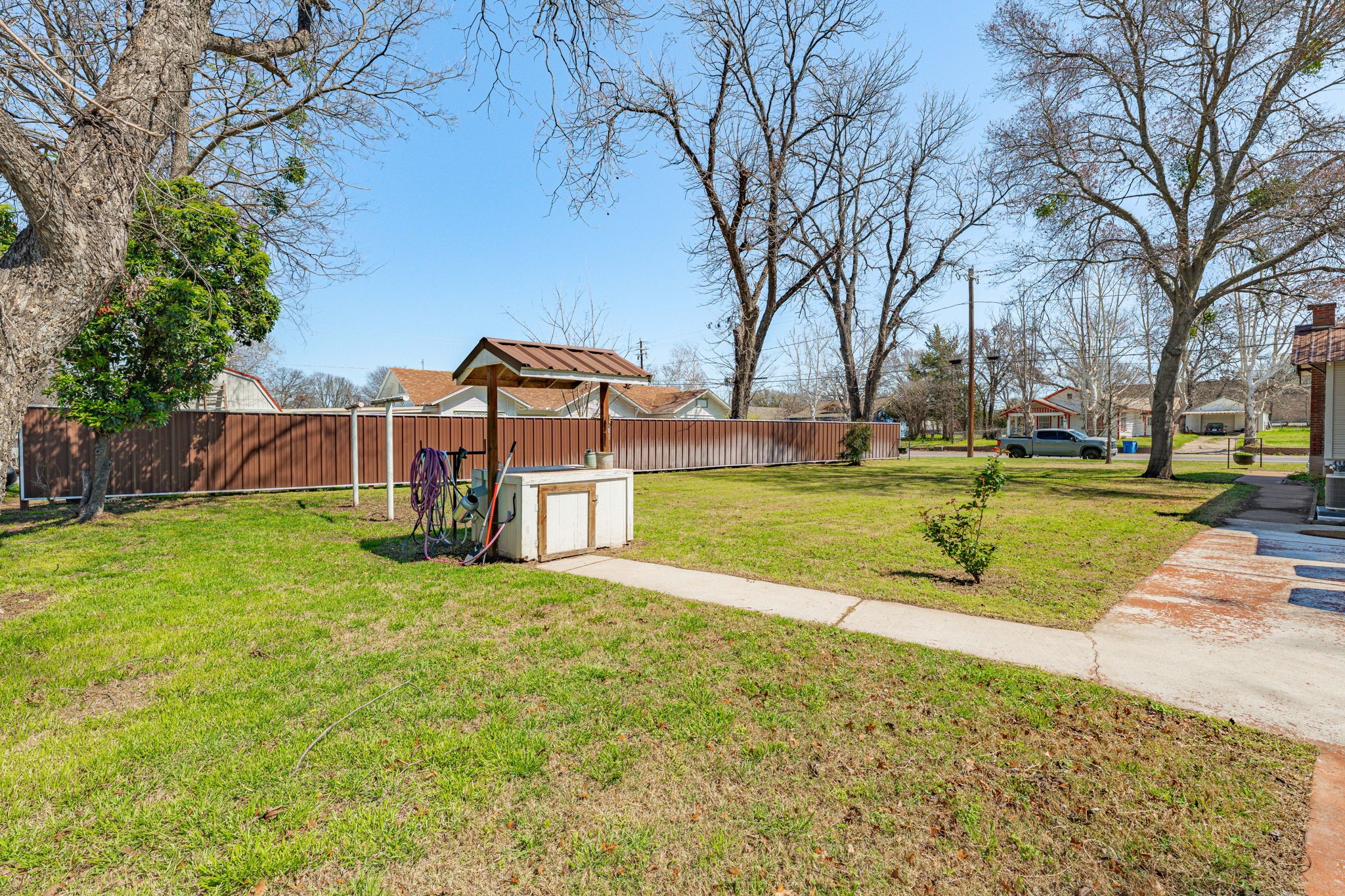724 S Texas Street De Leon TX 76444