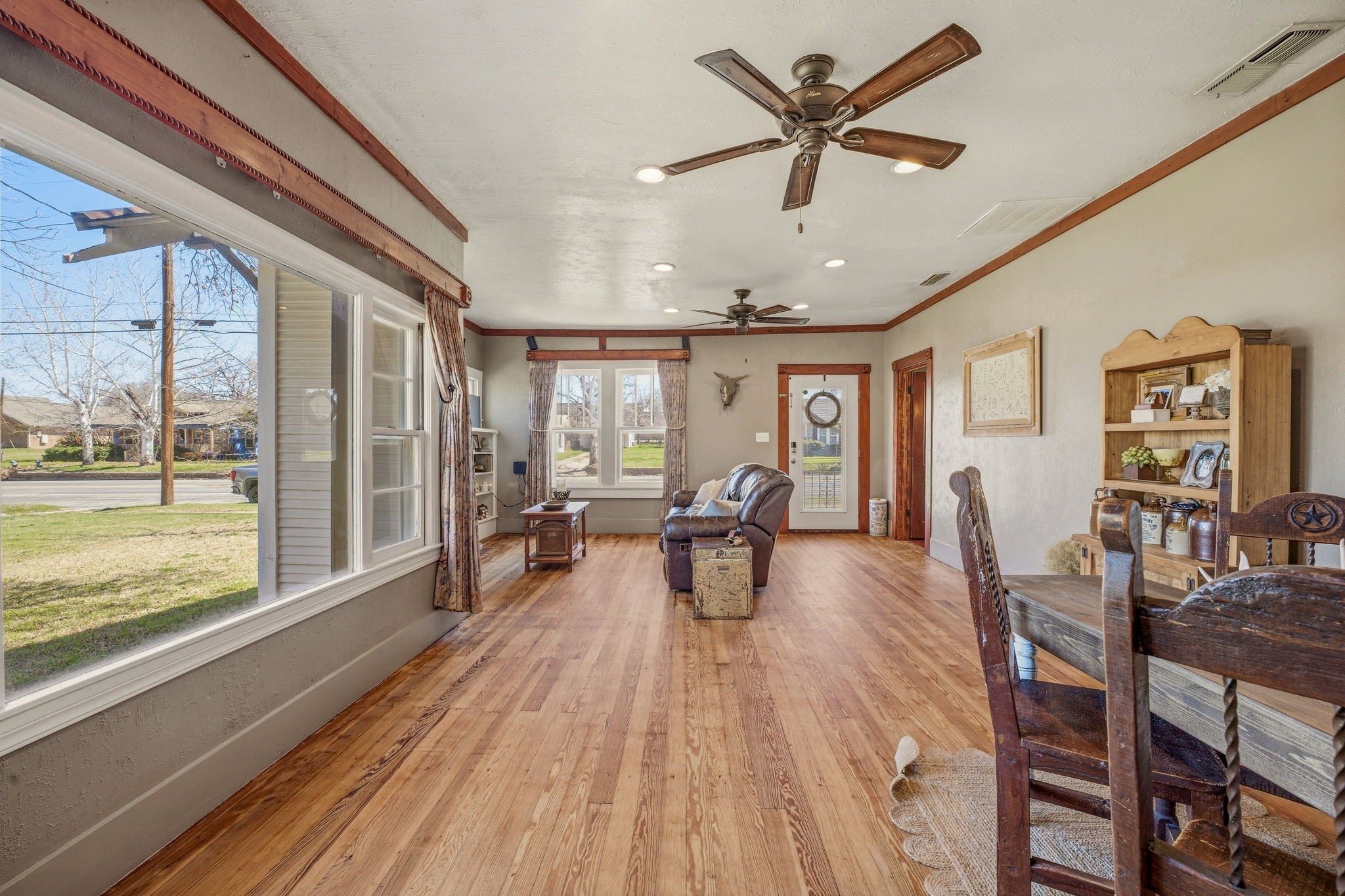 724 S Texas Street De Leon TX 76444