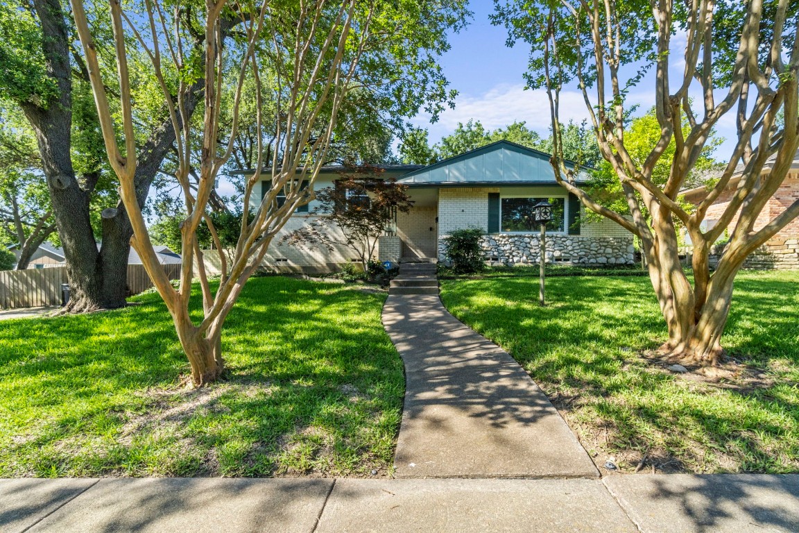 9860 Estate Lane Dallas TX 75238