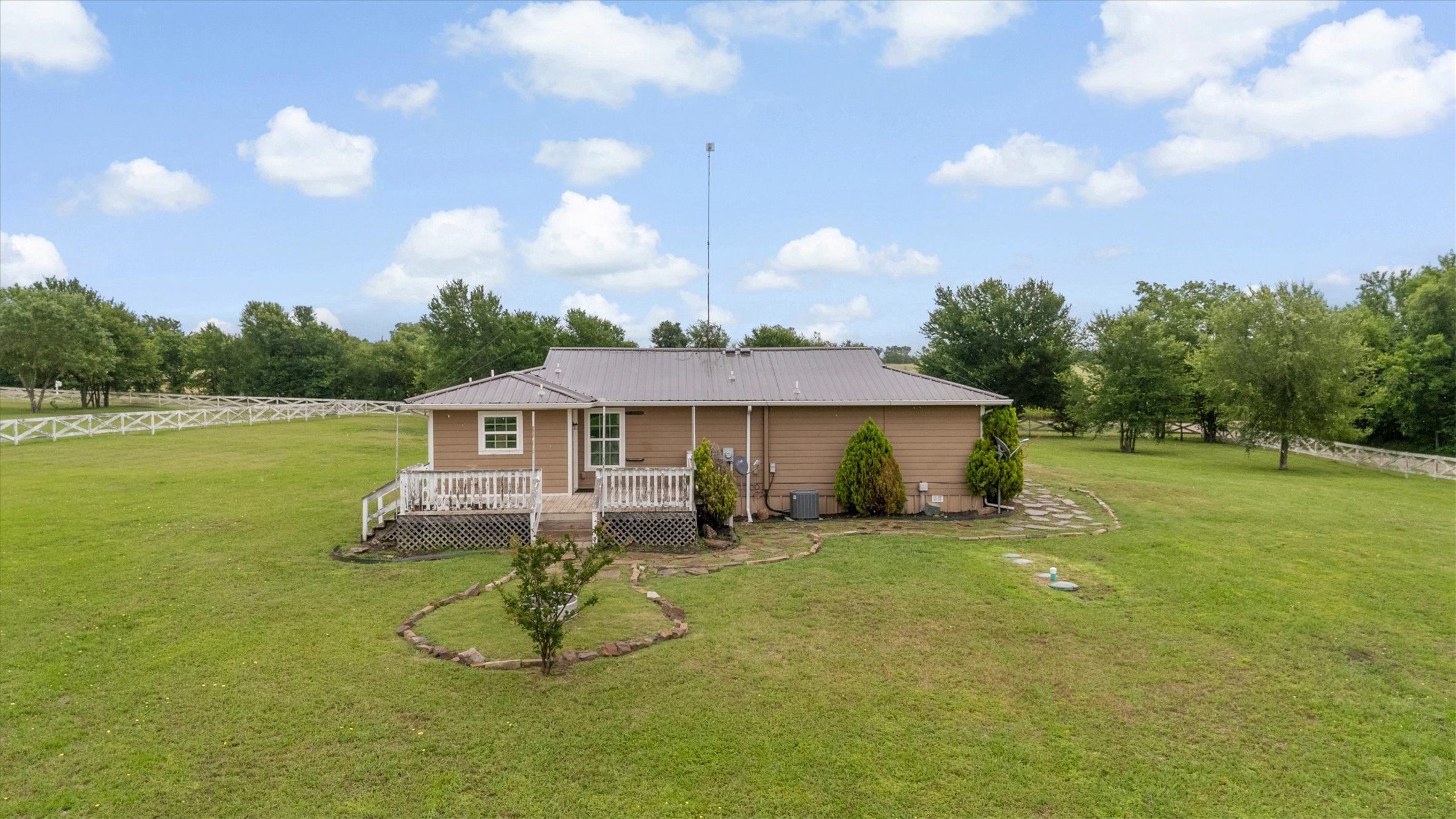 5732 Emilia Way Leonard TX 75452