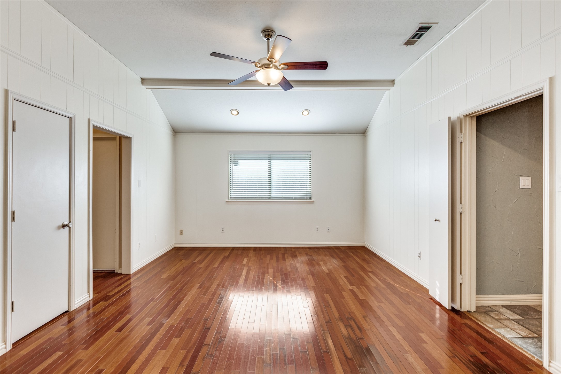 6604 Gretchen Lane Dallas TX 75252