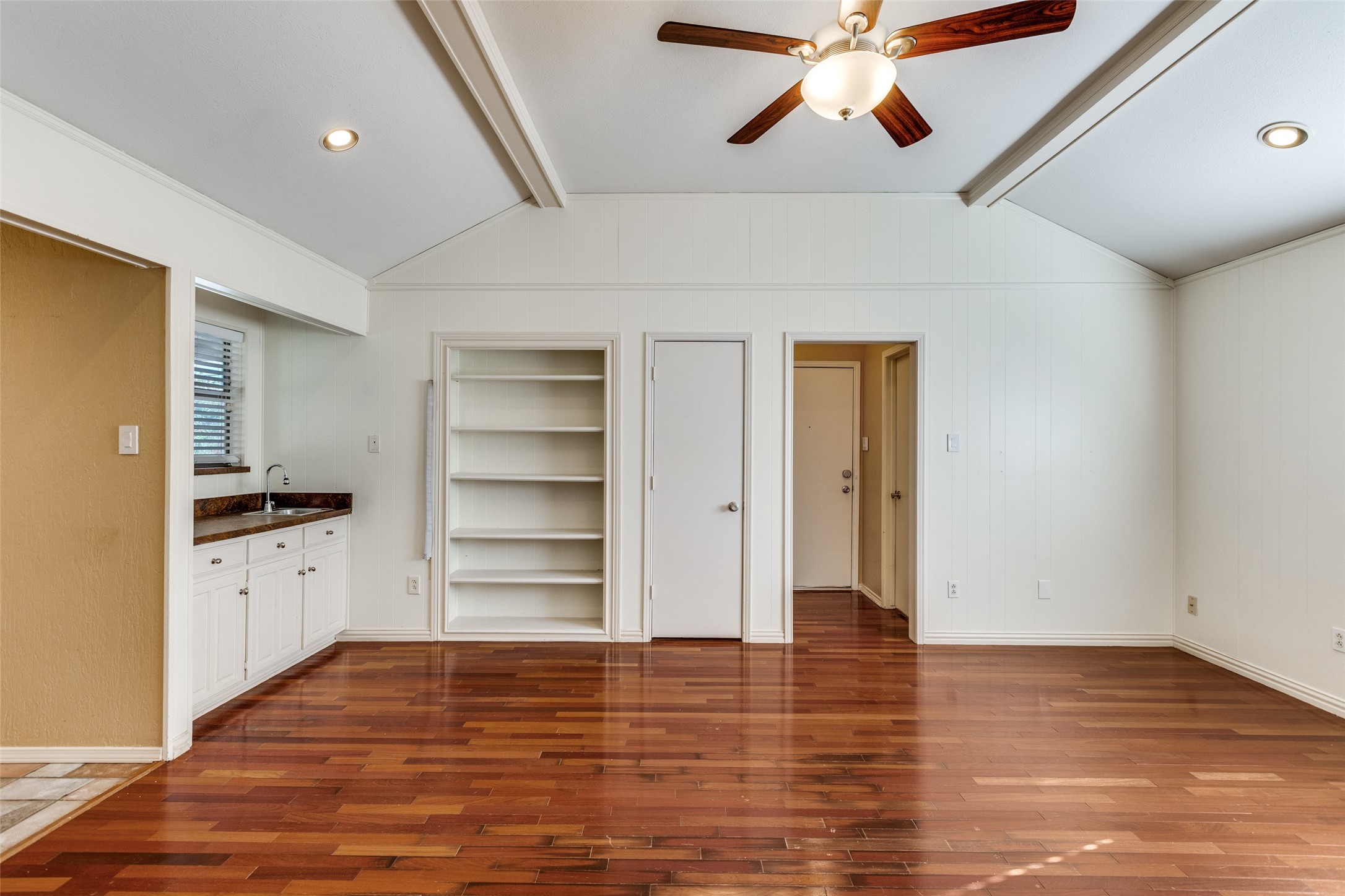 6604 Gretchen Lane Dallas TX 75252
