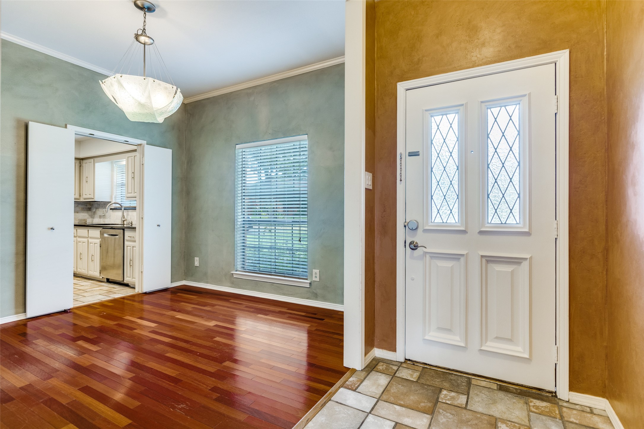 6604 Gretchen Lane Dallas TX 75252