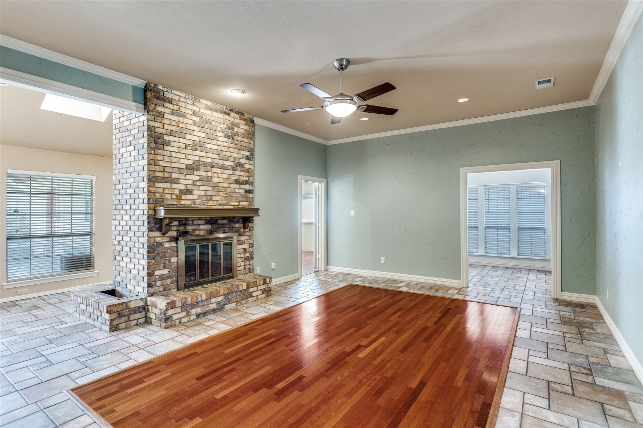 6604 Gretchen Lane Dallas TX 75252