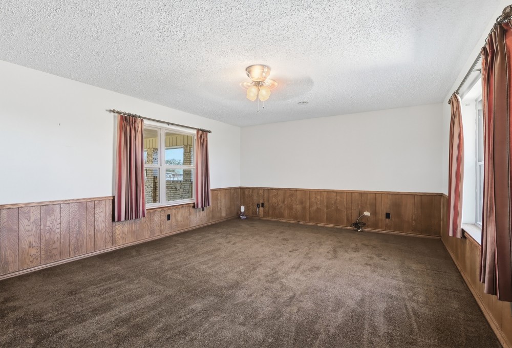 810 W Pine Street Winnsboro TX 75494