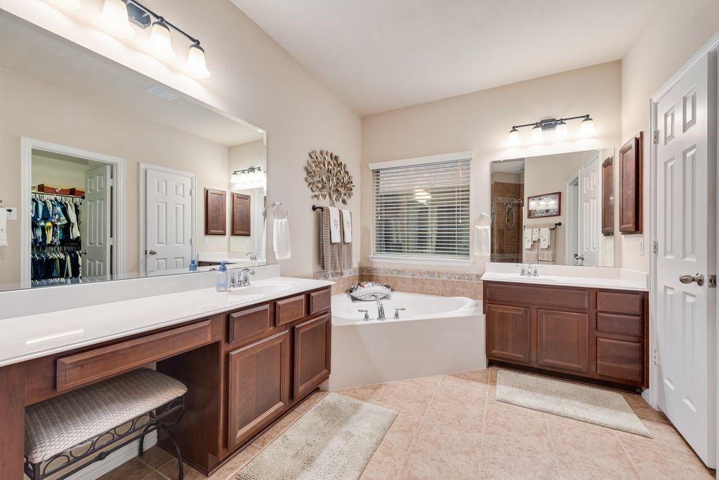 349 Enfield Drive Roanoke TX 76262