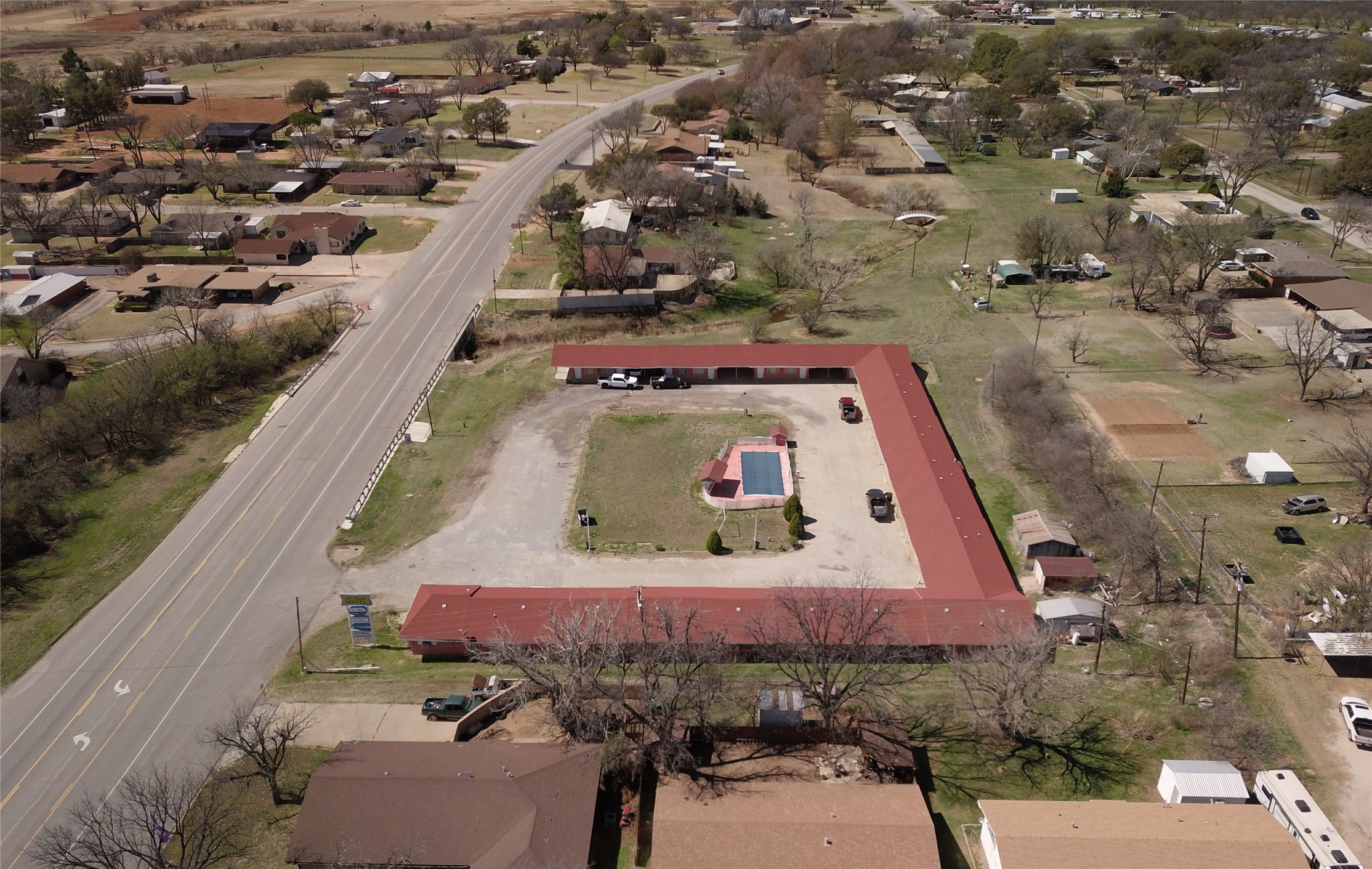 904 W California Street Seymour TX 76380