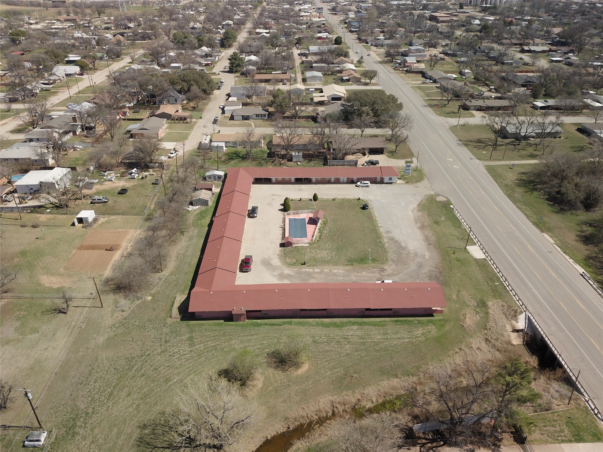 904 W California Street Seymour TX 76380