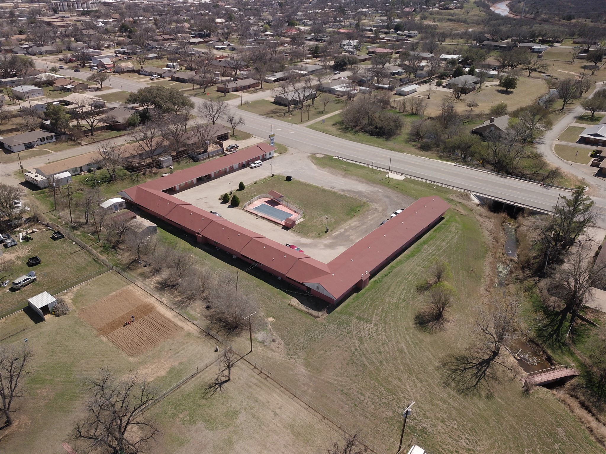 904 W California Street Seymour TX 76380