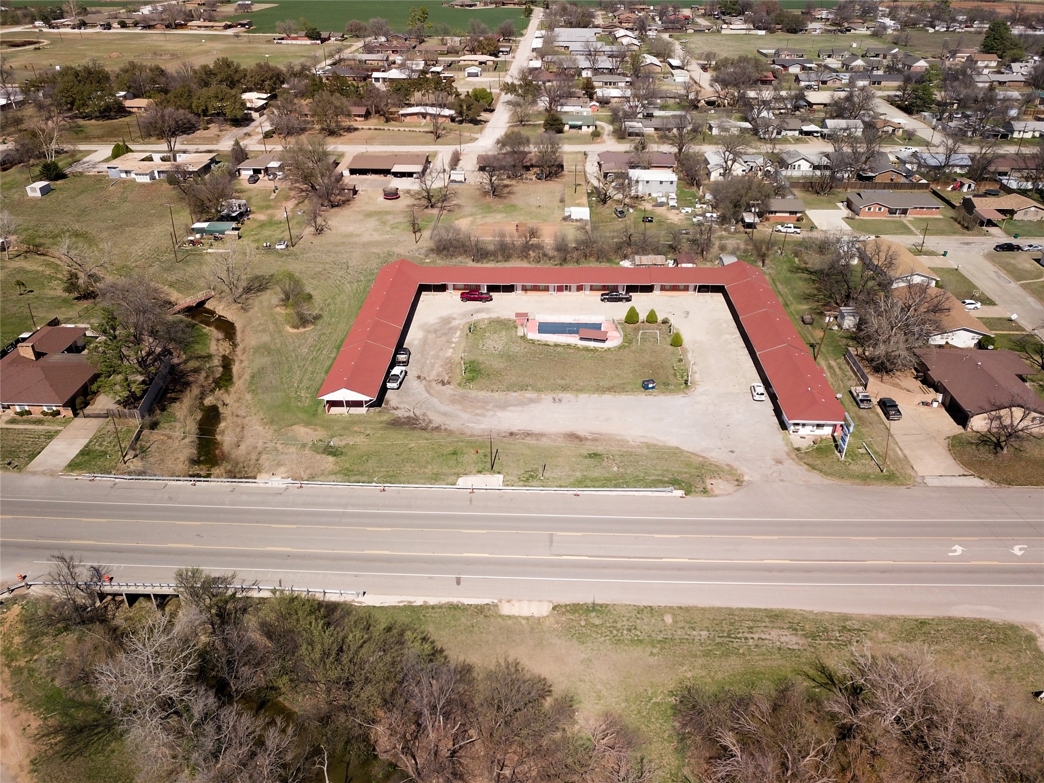 904 W California Street Seymour TX 76380