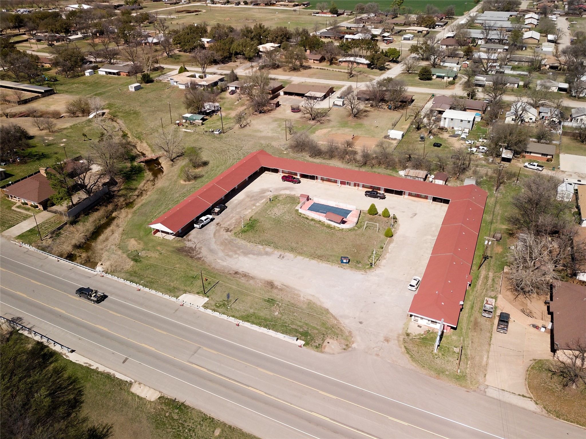 904 W California Street Seymour TX 76380