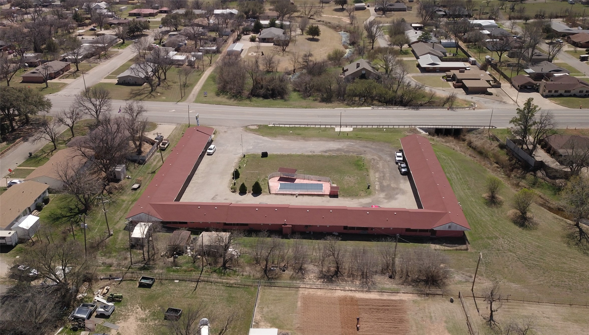904 W California Street Seymour TX 76380