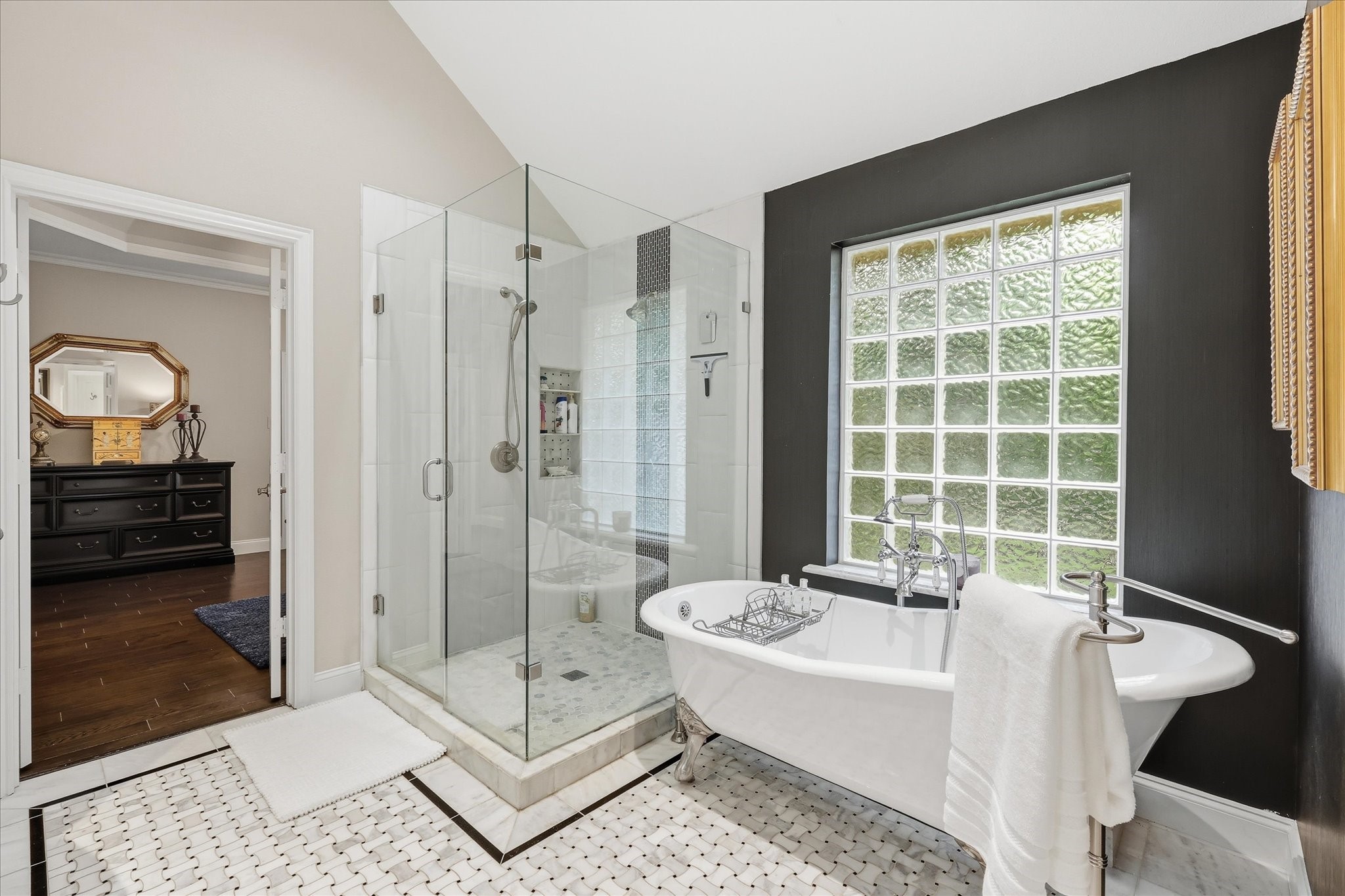 1820 Doubletree Trail Flower Mound TX 75028