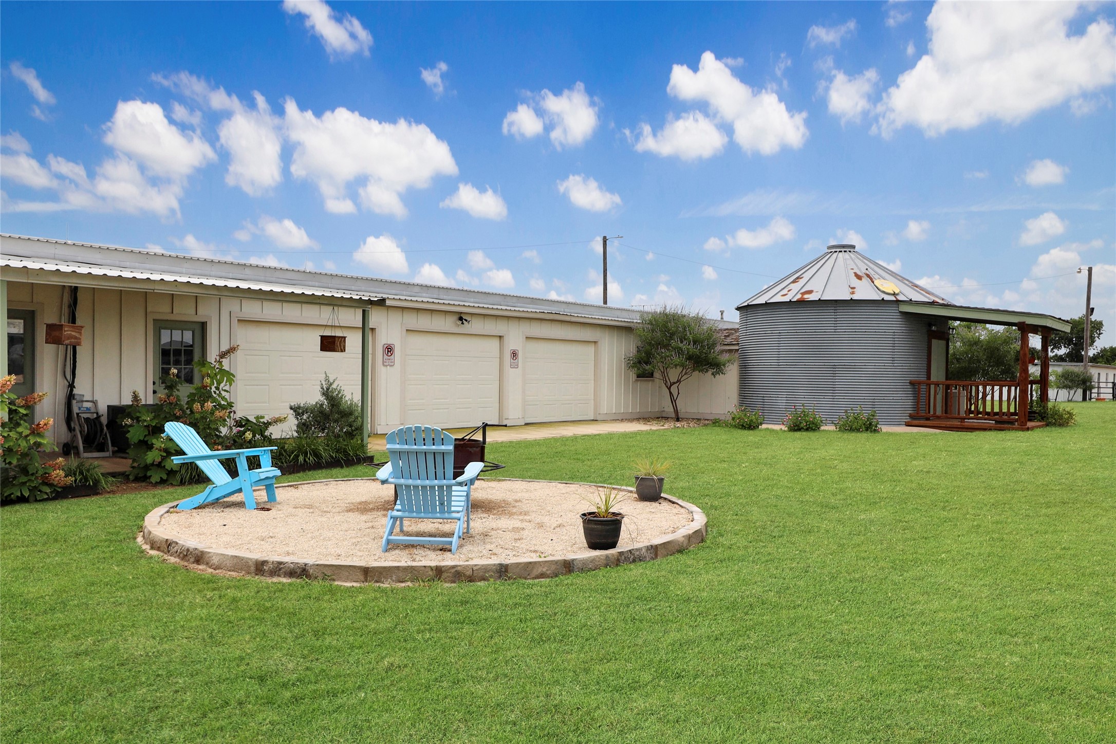 2408 Strader Road Dish TX 76247