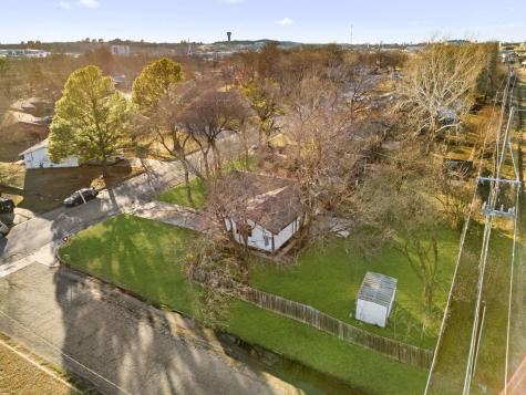 143 N Imperial Drive Denison TX 75020