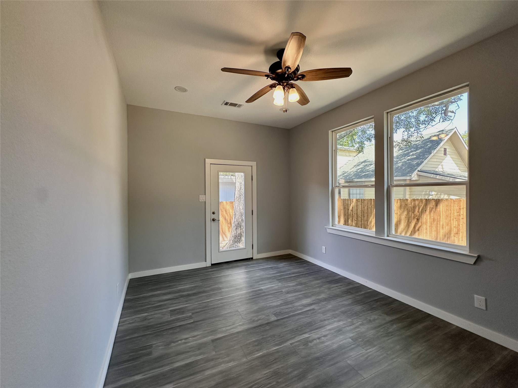 1007 E Broadway Street Gainesville TX 76240