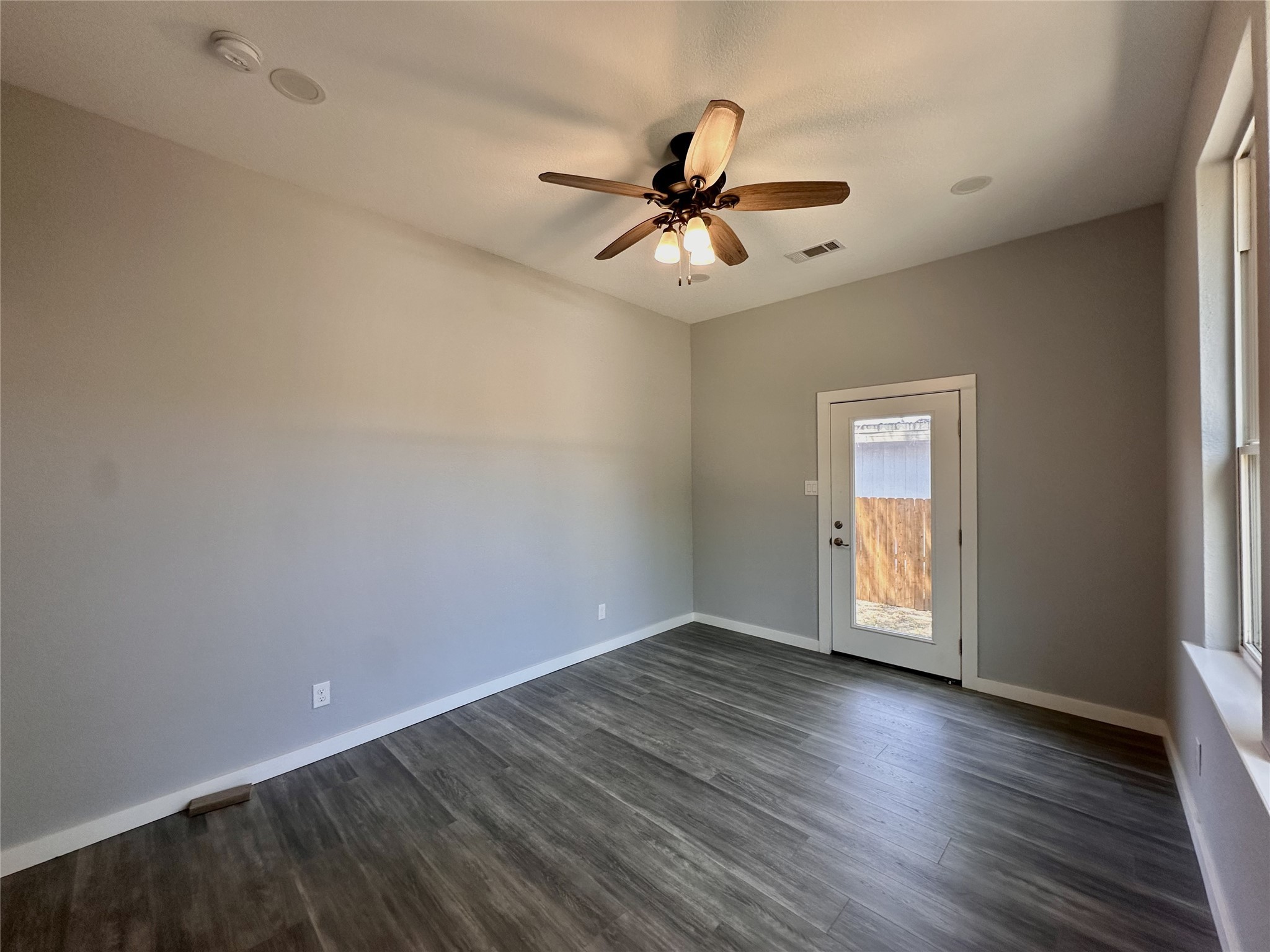 1007 E Broadway Street Gainesville TX 76240