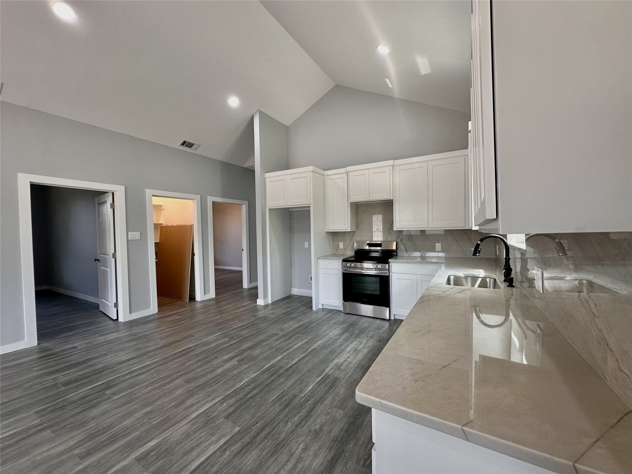 1007 E Broadway Street Gainesville TX 76240