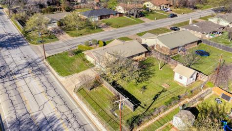 1111 Vivienne Street Weatherford TX 76086
