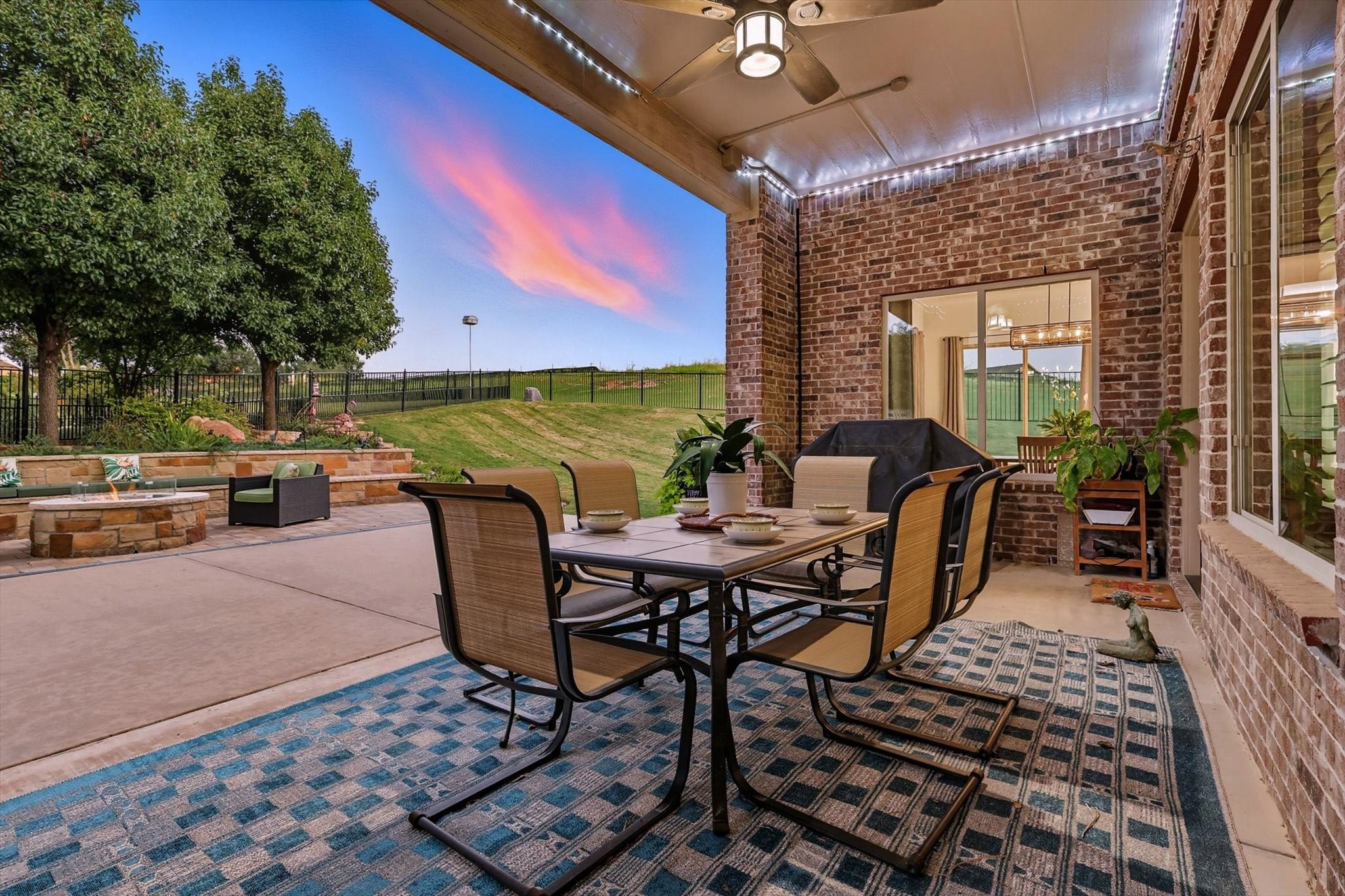9009 Landmark Lane Denton TX 76207