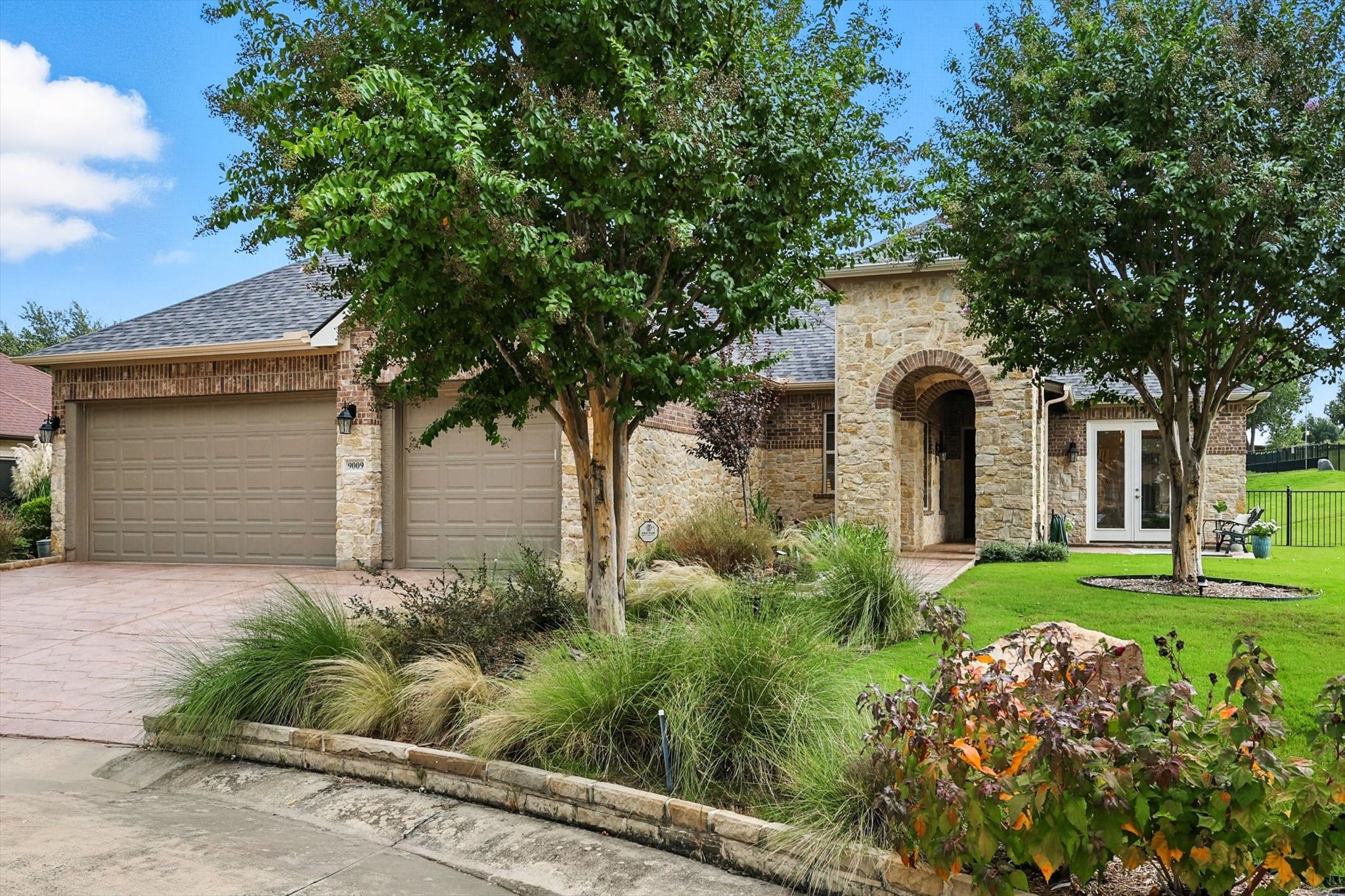 9009 Landmark Lane Denton TX 76207