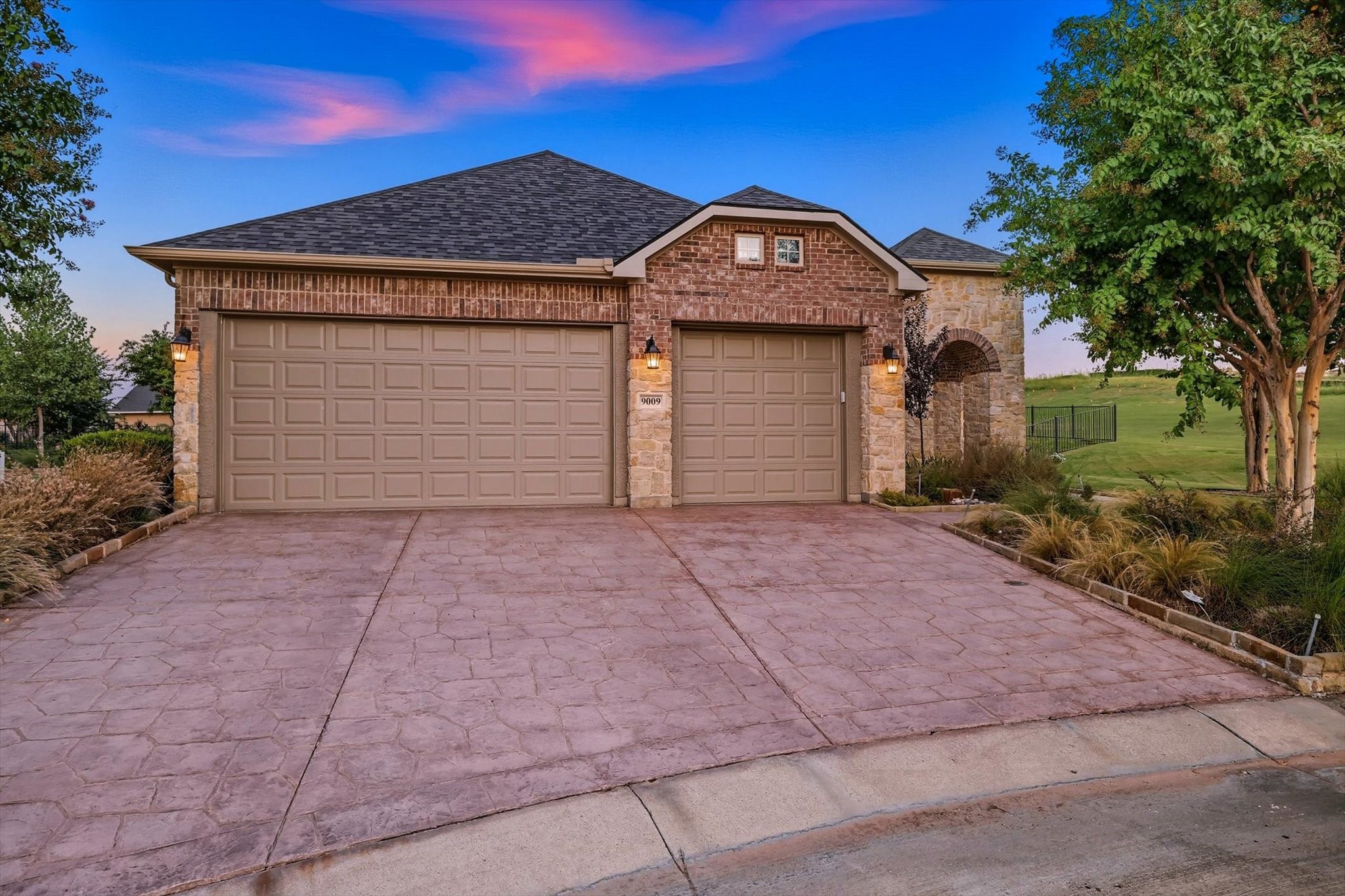 9009 Landmark Lane Denton TX 76207