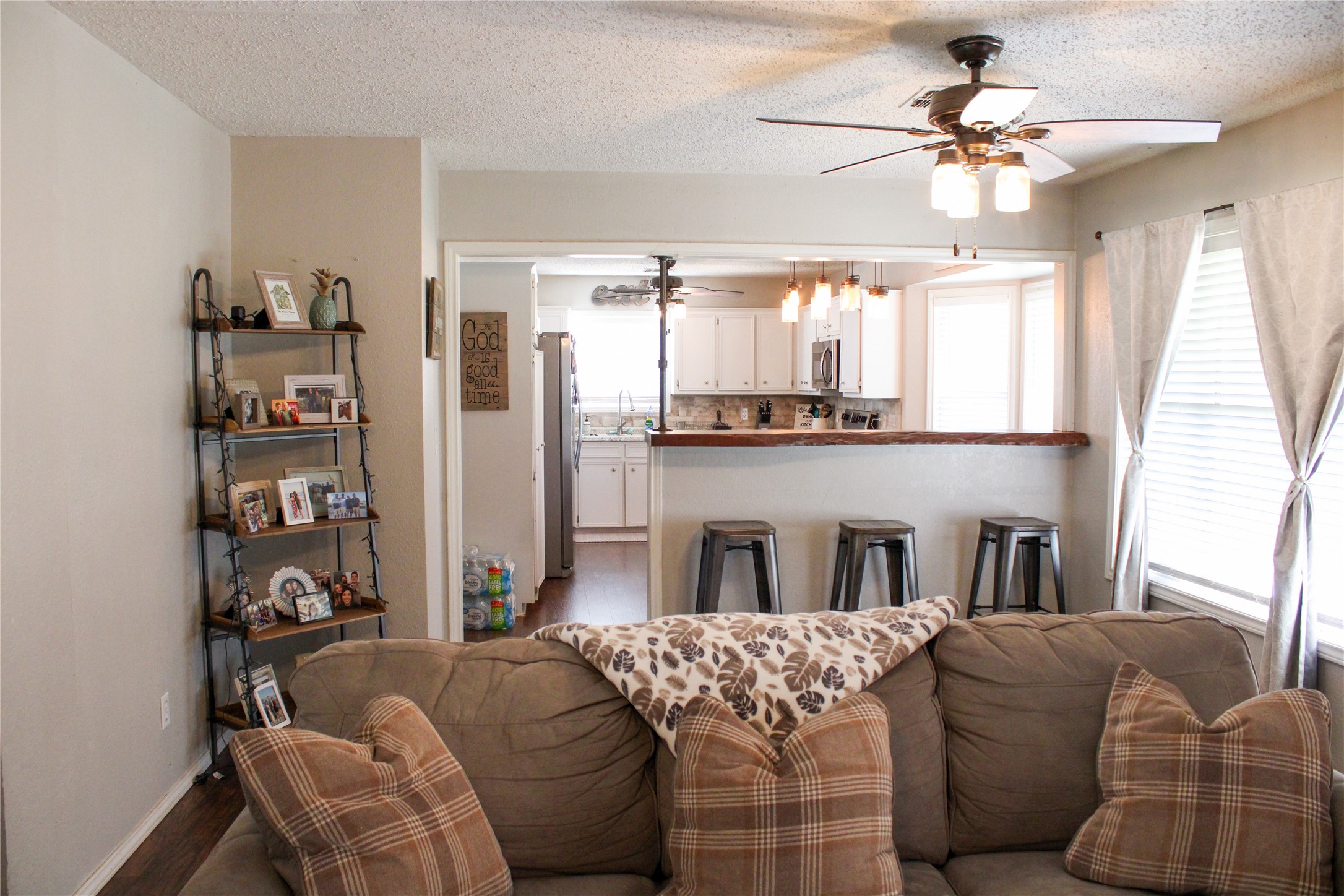 1102 Zahara Street Bowie TX 76230