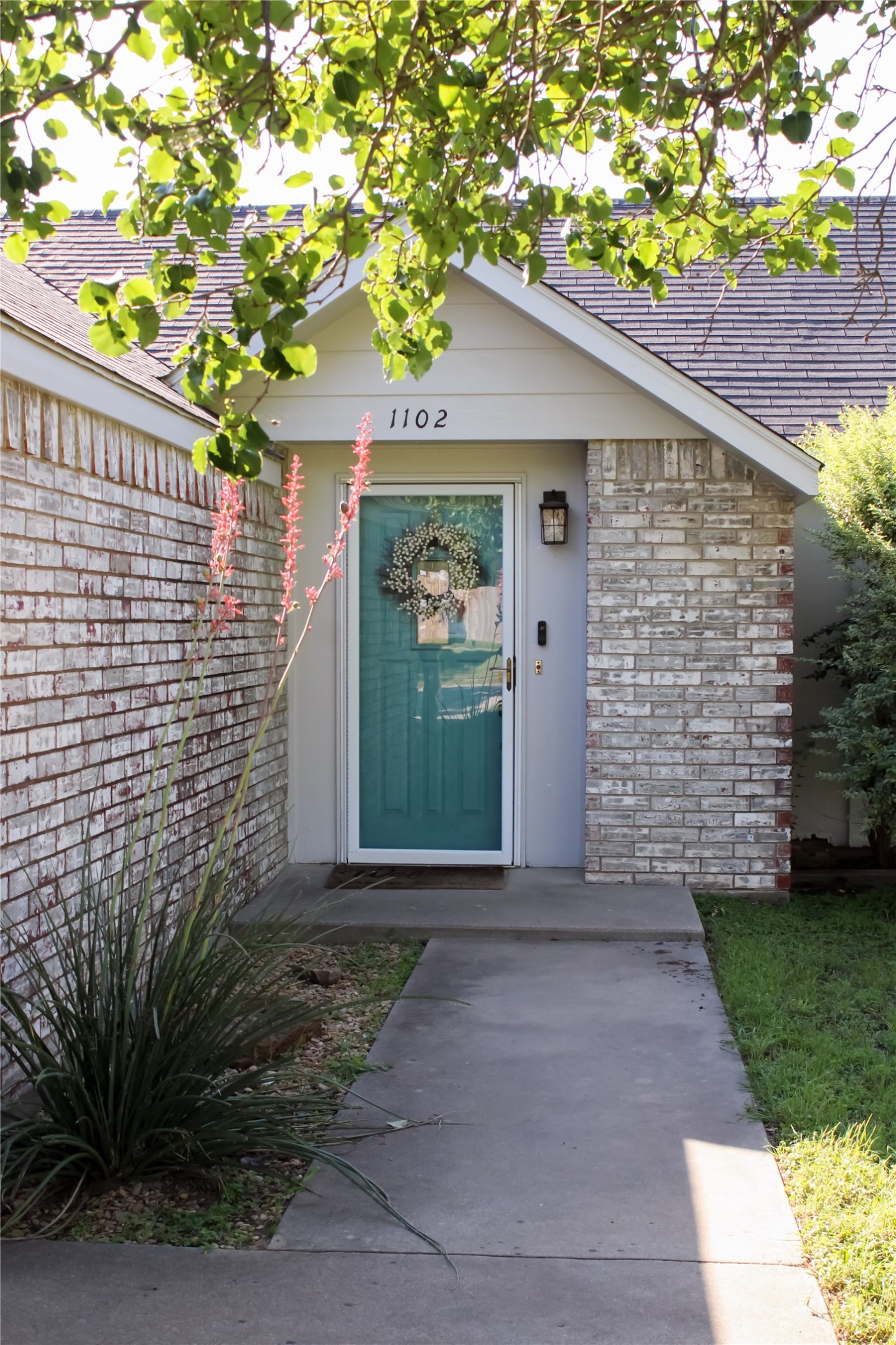 1102 Zahara Street Bowie TX 76230