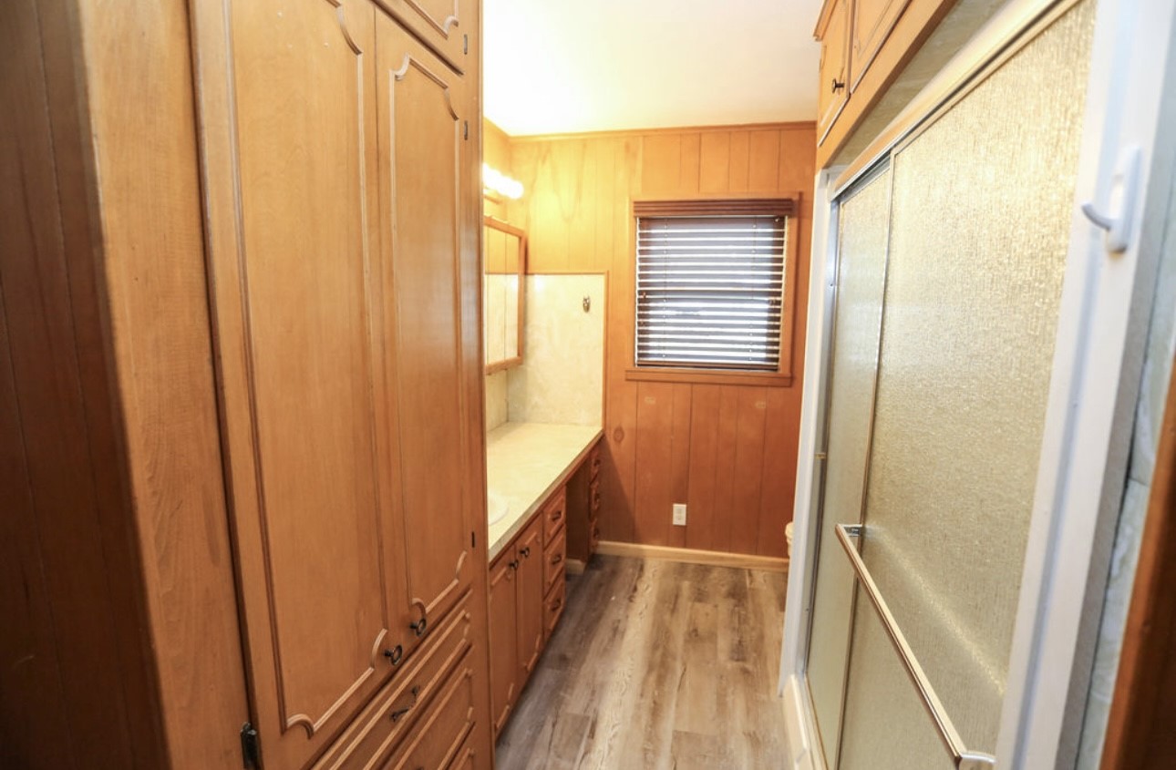 405 W Neely Avenue Comanche TX 76442