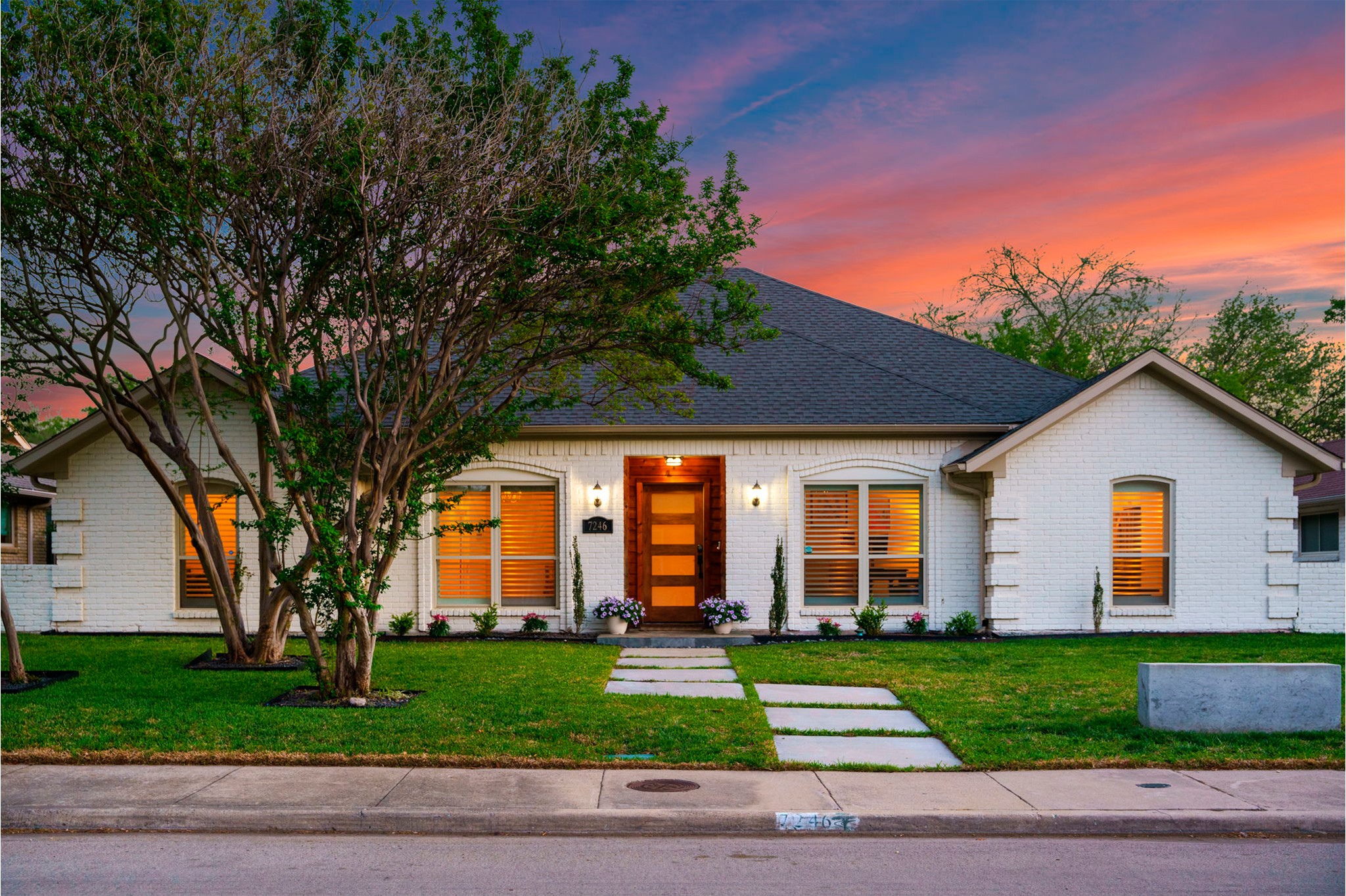 7246 Arbor Oaks Drive Dallas TX 75248