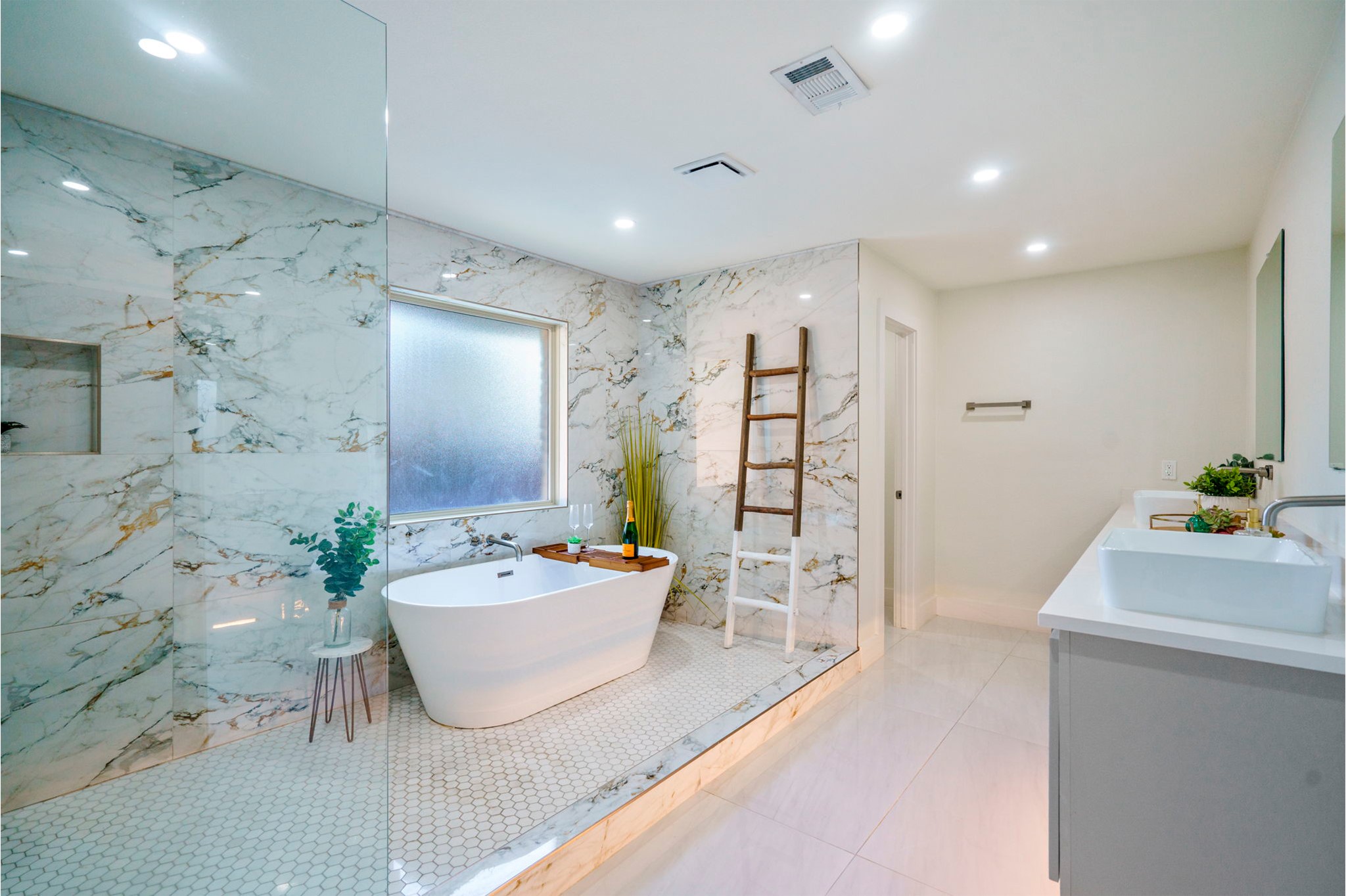 7246 Arbor Oaks Drive Dallas TX 75248