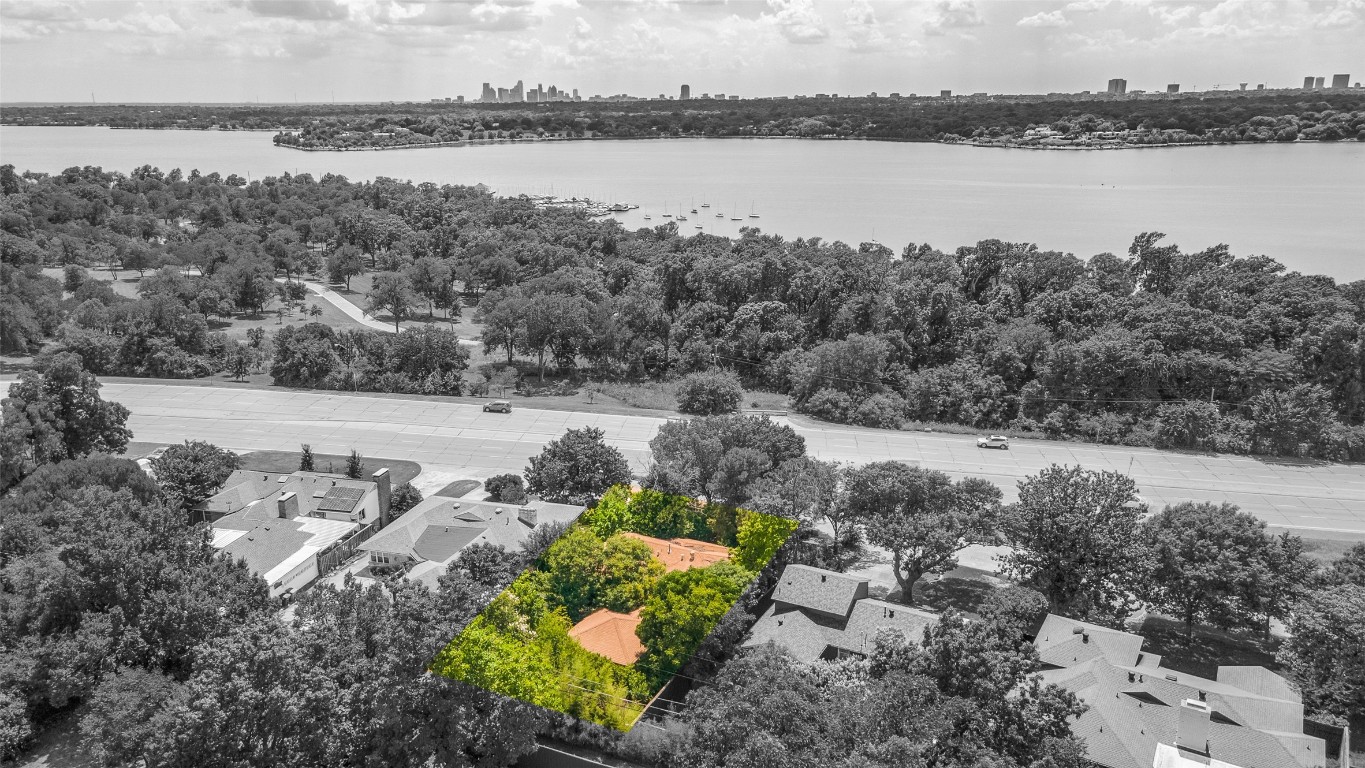 546 Edgelake Drive Dallas TX 75218