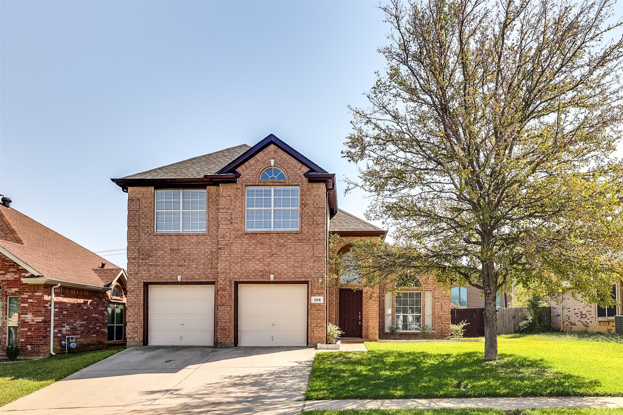 306 Fort Edward Drive Arlington TX 76002