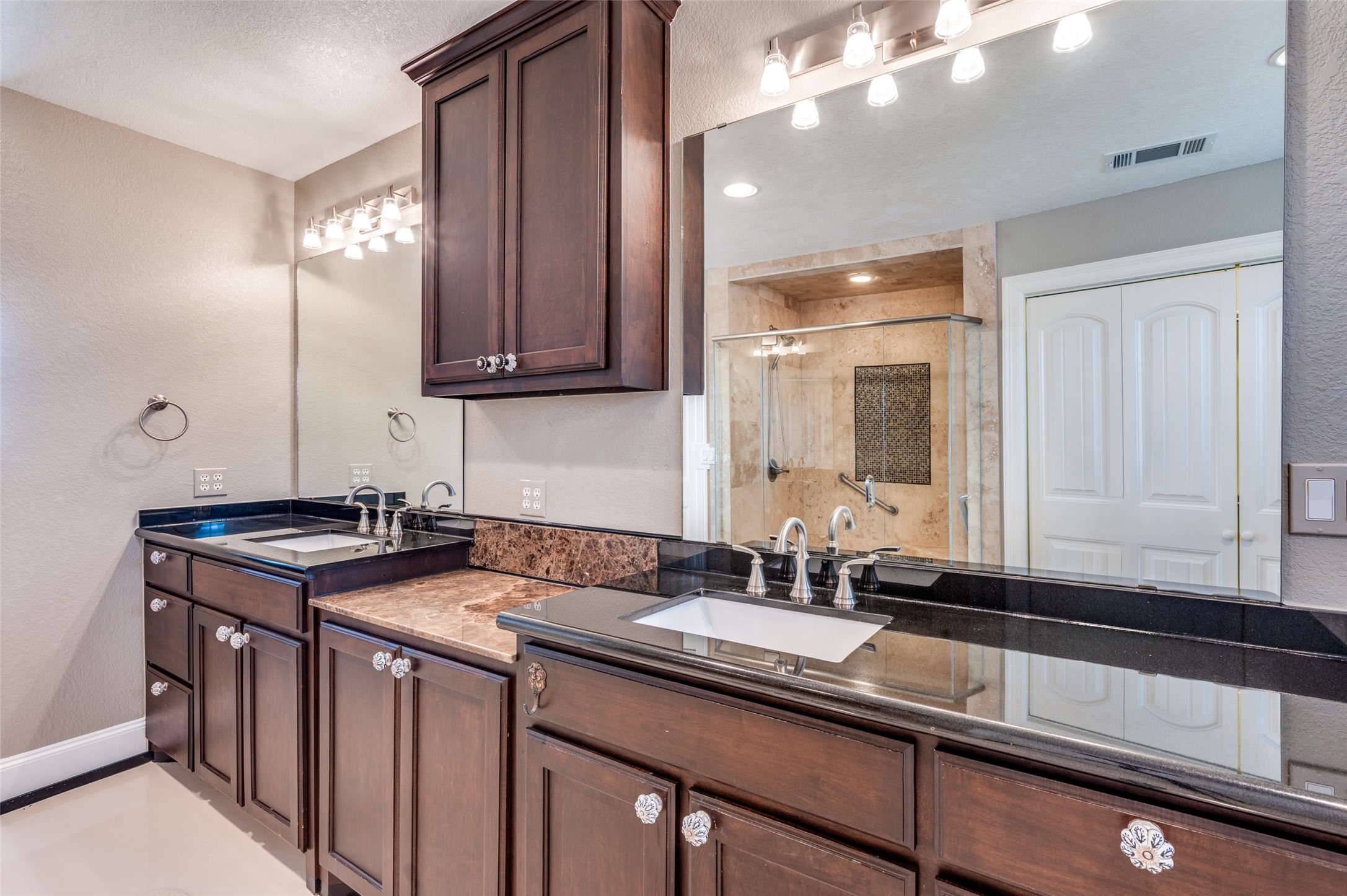 15076 S Fm 372 Valley View TX 76272