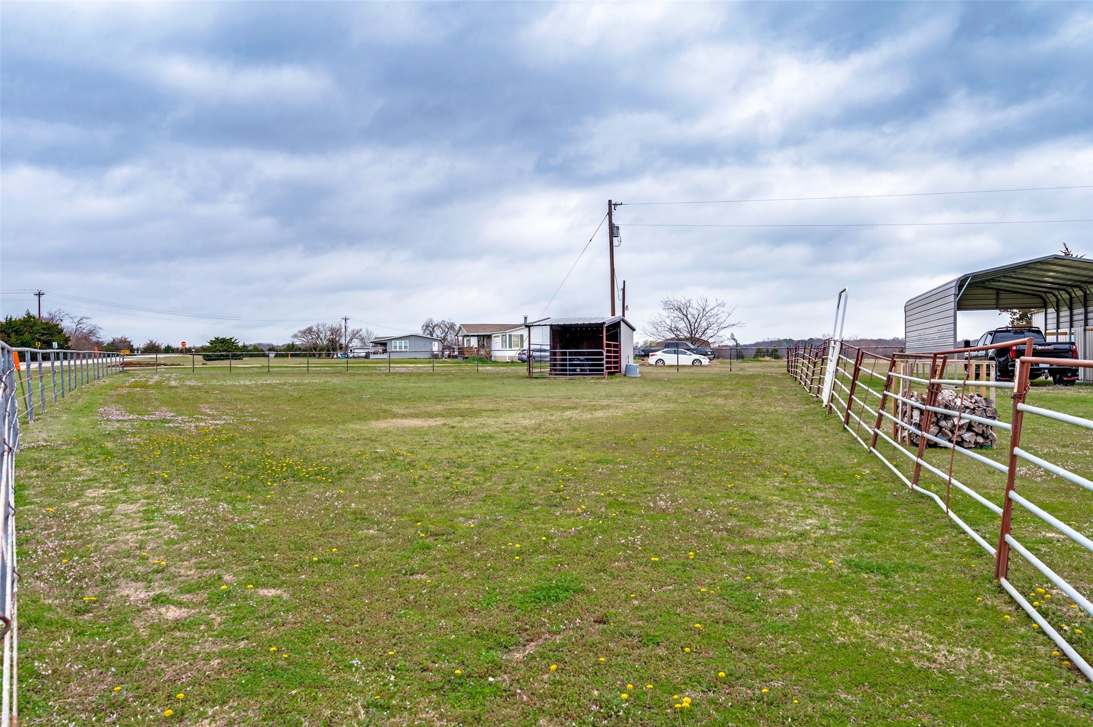 15076 S Fm 372 Valley View TX 76272