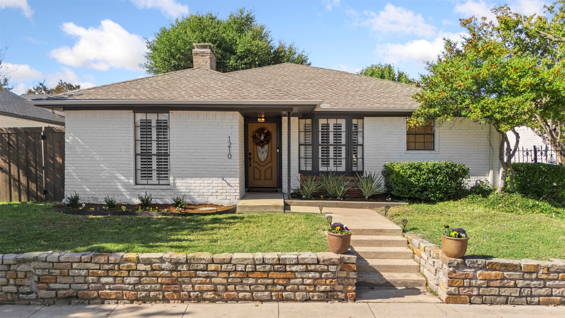 1210 Richland Oaks Drive Richardson TX 75081