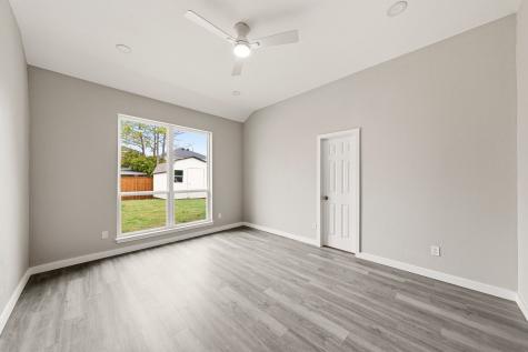 813 Creek Valley Road Mesquite TX 75181